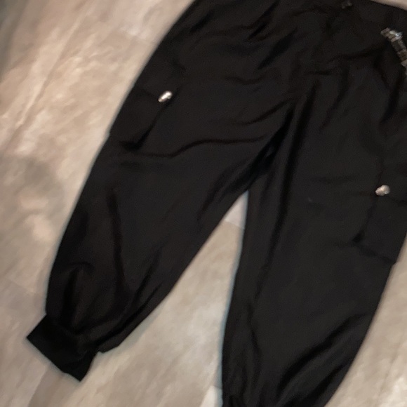 Lite weight joggers 🏃‍♀️ - Picture 5 of 9